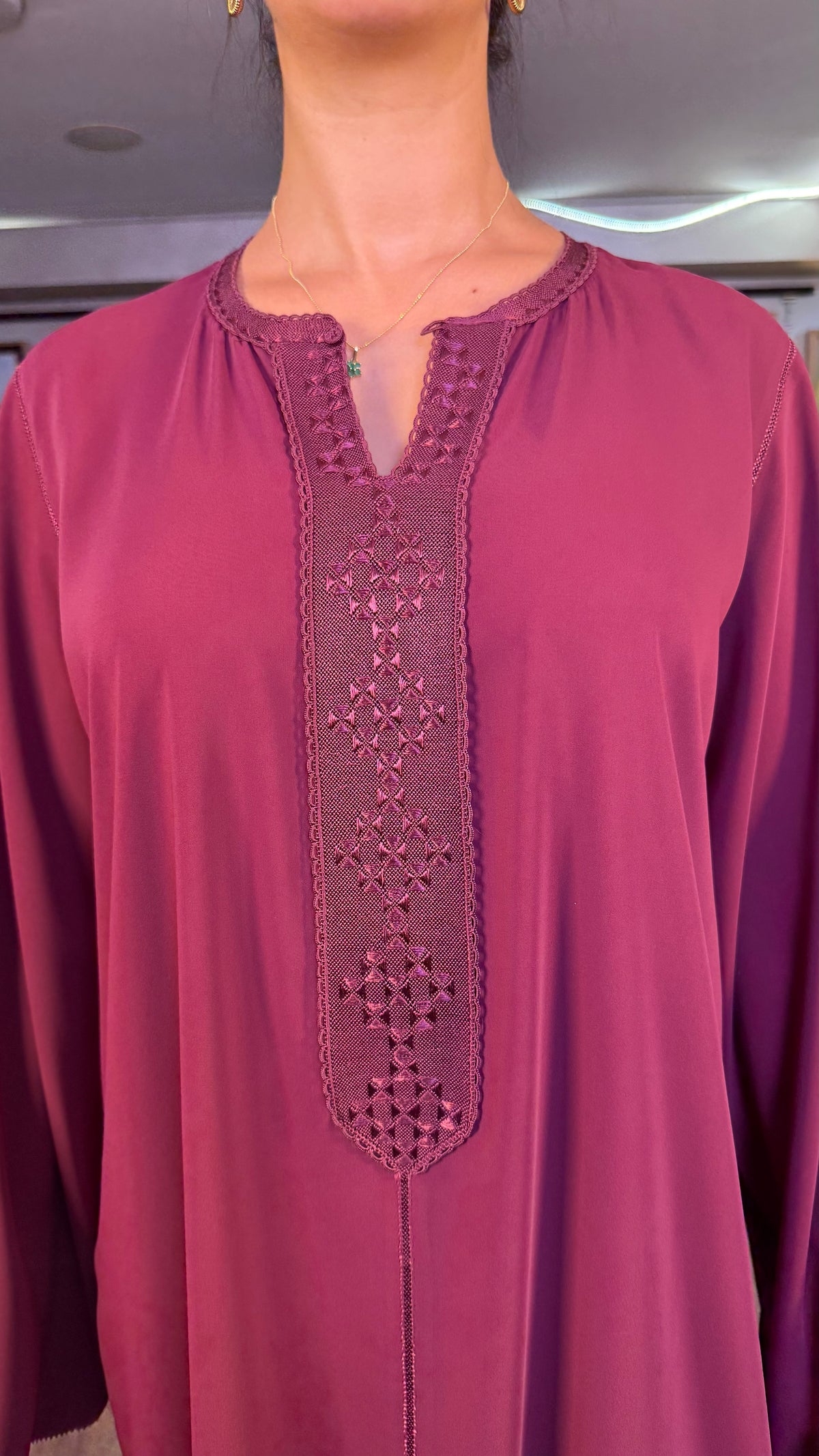 Caftan sans ceinture avec Randa (fait main) - TROP LONG À PRODUIRE