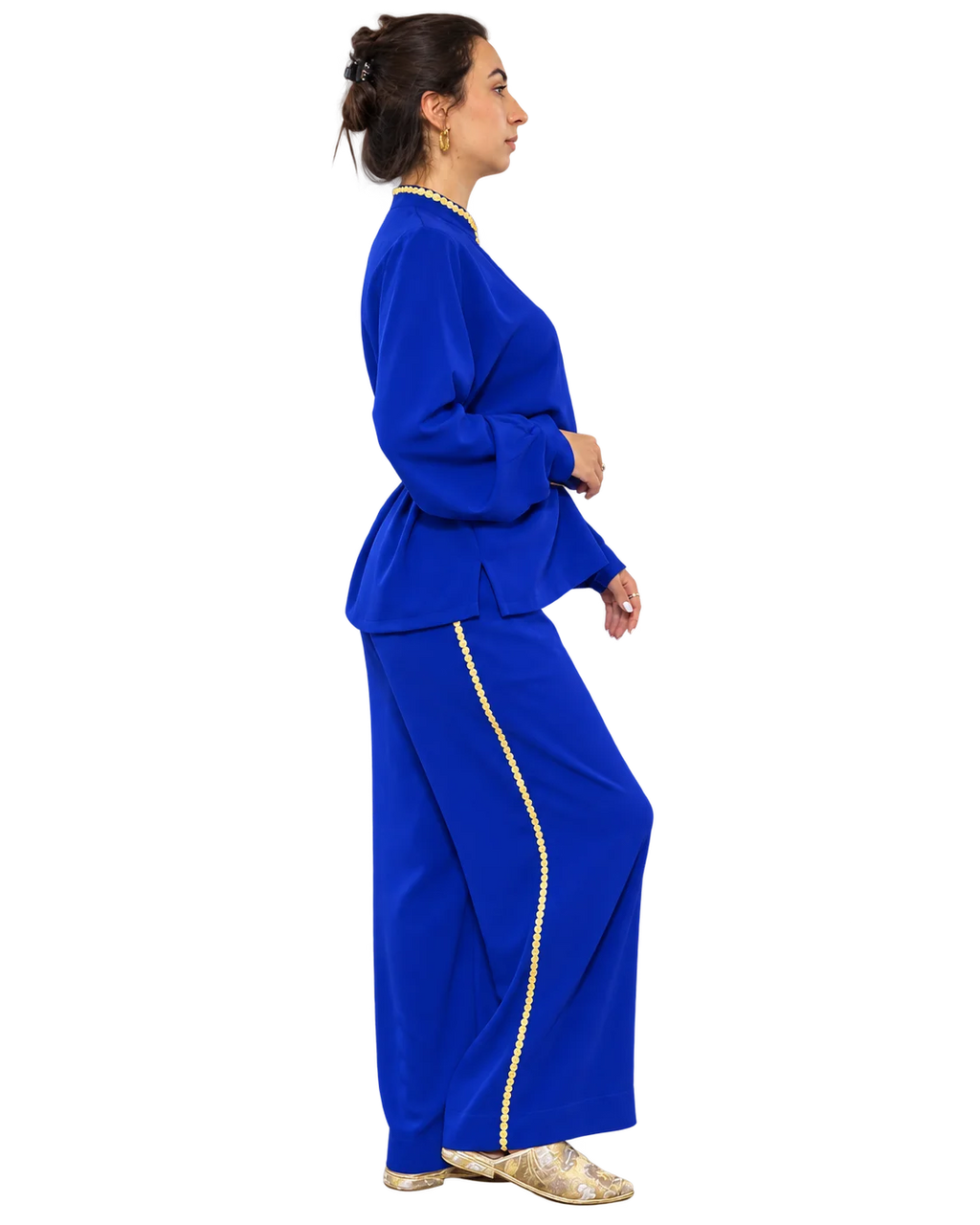 Nadia Royal Blue Gold-Detail Two-Piece Set crepe avec manches col officer avec zwaq