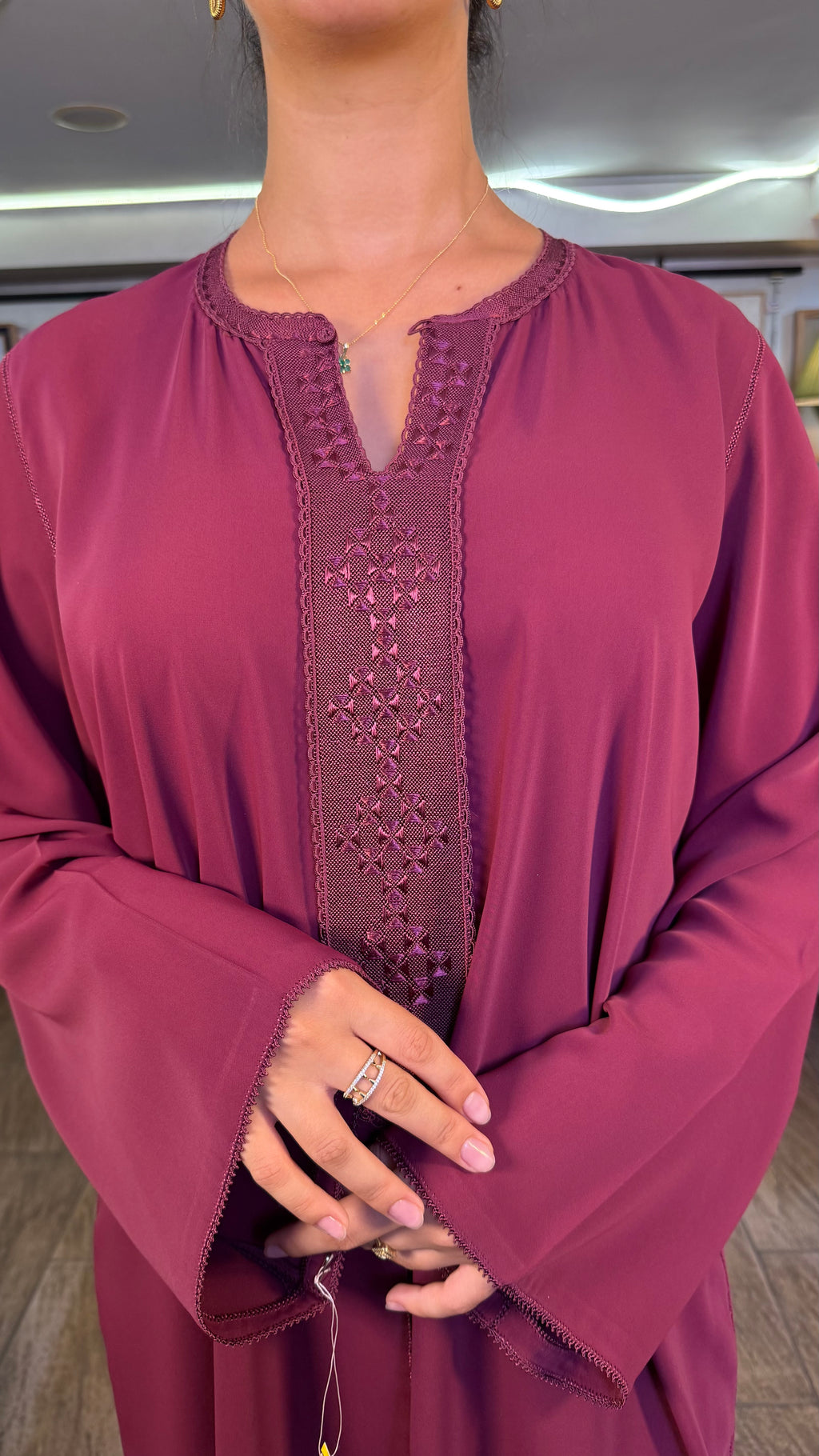 Caftan sans ceinture avec Randa (fait main) - TROP LONG À PRODUIRE
