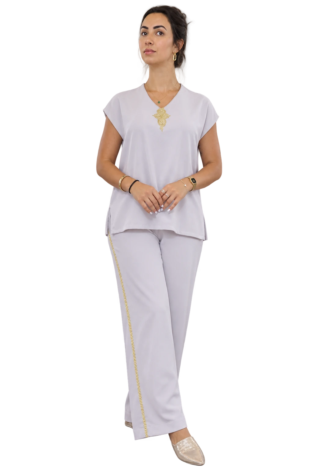 Nour Lilac Gold-Detail Two-Piece Set (Col V ou cravatte) sans manche crepe avec zwaq